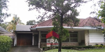 Jalan Supratman, Cihapit, Bandung