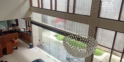 Rumah lux mewah Singgasana Pradana cluster Eksklusif Bandung