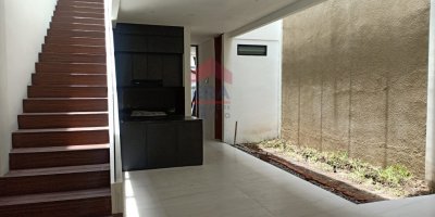 Rumah baru minimalis modern Mekarwangi Bandung