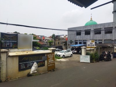 Jalan Damai IV 