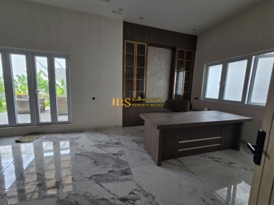 Jual Tanah & Bangunan di Jalan Irian Barat Desa Sampali 