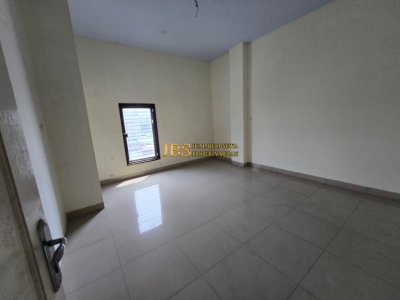Disewakan Ruko Gandeng Jl. Bilal simpang Jl. Krakatau
